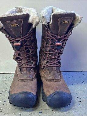 KEEN Women's Alaska Tall Winter Boot Snow Waterproof. US 9.5, EU 40, 26.5 CM.